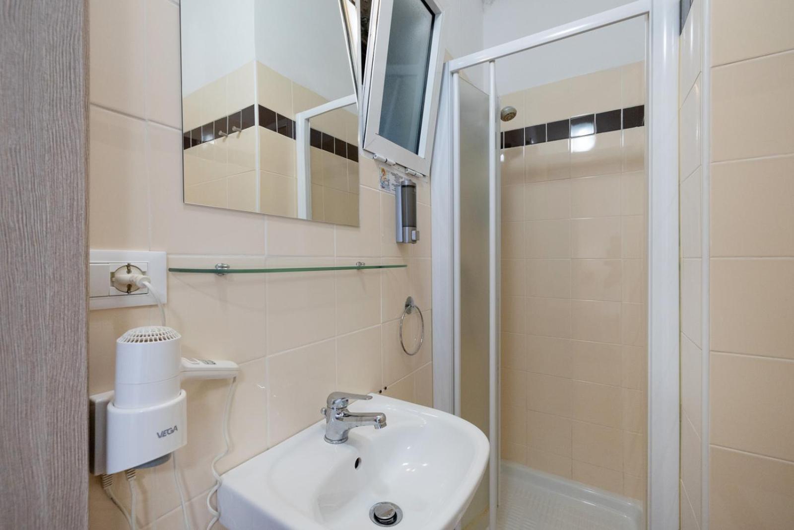 פינאלה ליגורה B&B Oasi מראה חיצוני תמונה